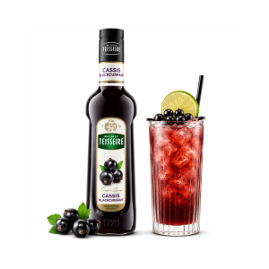 Teisseire Blackcurrant Syrup | 700ml | Premium Blackcurrant Flavored Beverage Syrup | Café Style Drink Mixer